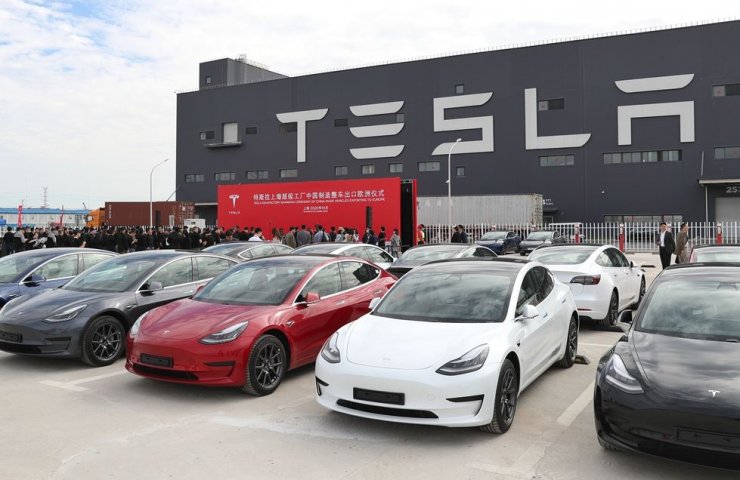 In China, the line for Tesla Model Y stretched until summer