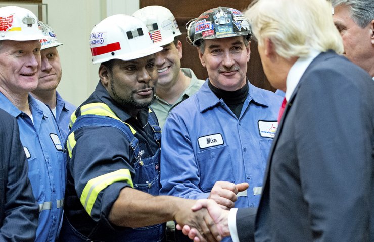 Трамп хочет ослабить экологические ограничения для горнодобывающей отрасли США