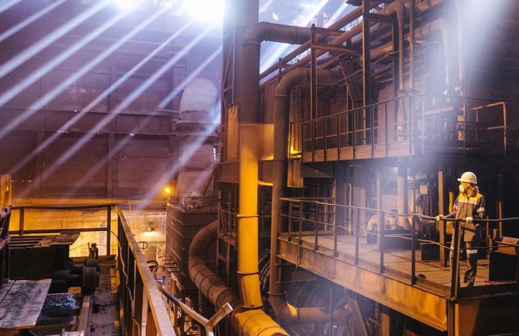 180 miners were evacuated at EVRAZ iron ore mine due to emergency