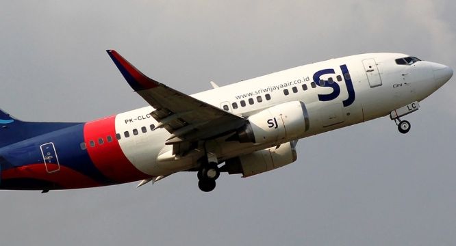 Рейс Sriwijaya Air SJY 182 из Джакарты в Понтианак пропал с радаров сразу после взлета