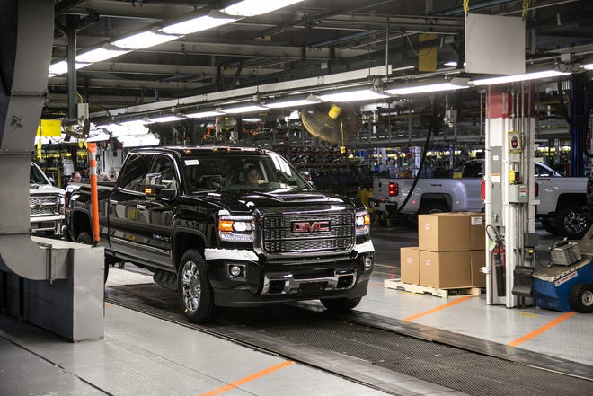 General Motors останавливает три завода в США из-за дефицита компьютерных чипов