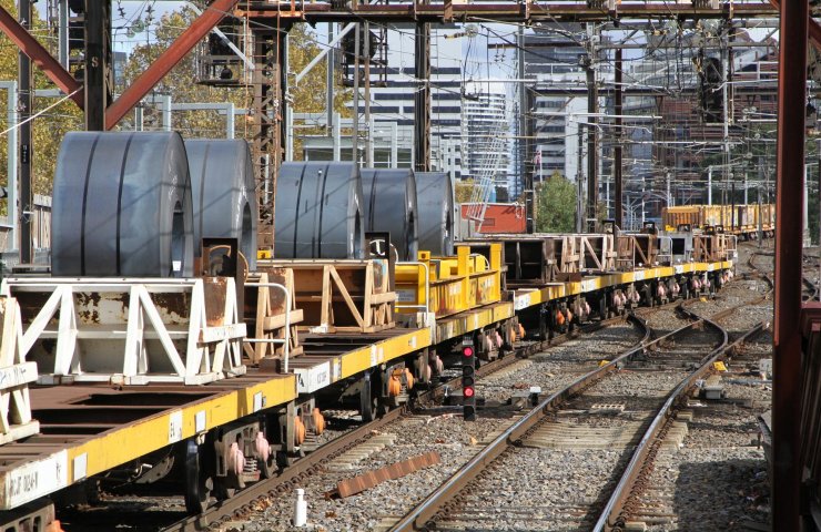 Ukrmetallurgprom demands to stop subsidizing passenger railways carriage of goods