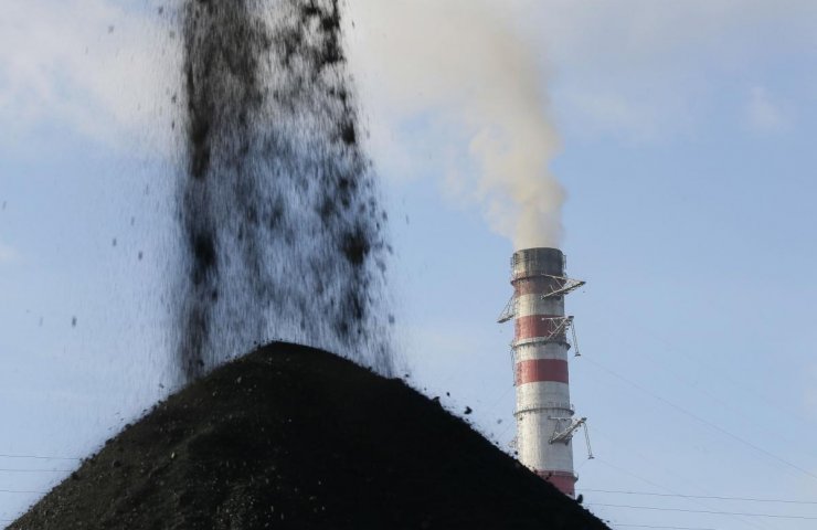 Крупнейшая энергокомпания Украины просит государство вмешаться в ситуацию с поставками угля