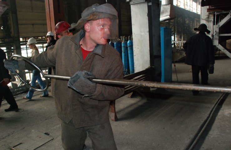 Nikopol Ferroalloy Plant started talking about wage increase