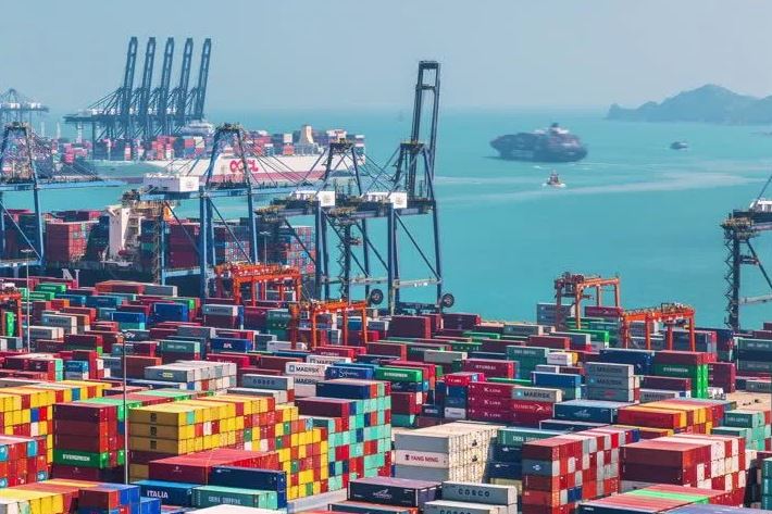 Китай сократит портовые и авиационные сборы для снижения нагрузки на бизнес