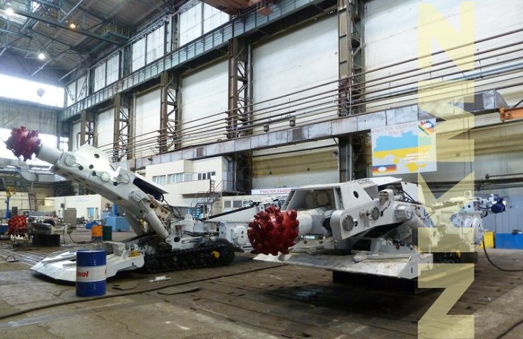 Новокраматорський машинобудівний завод побудував два прохідницькі комбайни нової моделі П110-03