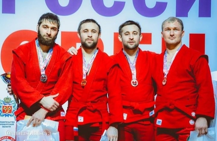 Дев'ять медалей завоювали самбісти УГМК на чемпіонаті Росії