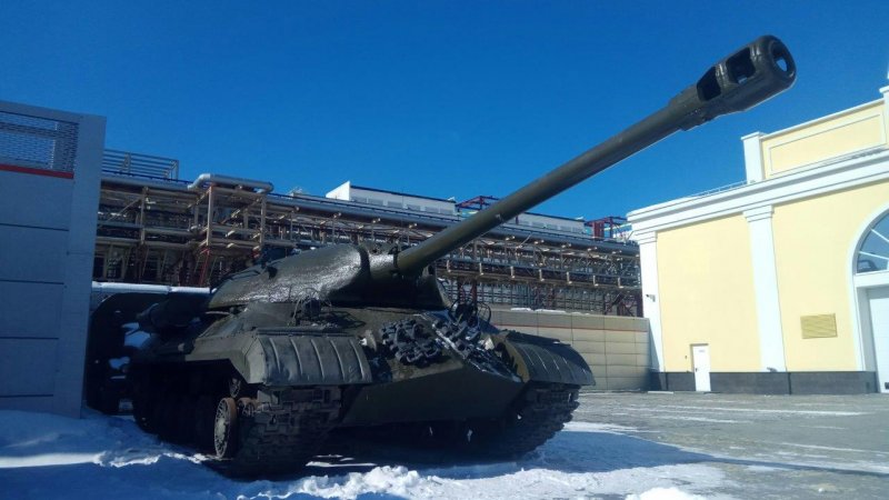Soviet heavy tank, nicknamed "Pike", joined the parade crew of the UMMC museum complex