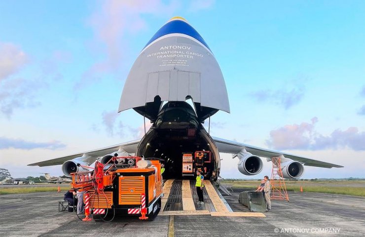 Ukrainian An-124 transported 216 tons of mining equipment to Africa on two flights