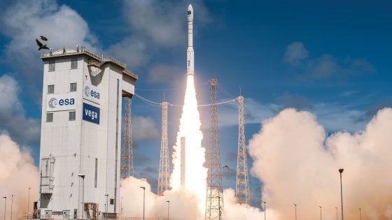 Південмаш підписав контракт на поставку ще 10 ракетних двигунів для ракети-носія «Vega»