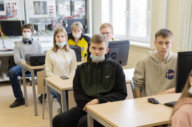 About the future profession - in questions and answers: at the Technical University of UMMC there was an open day for schoolchildren in Baranchinsky