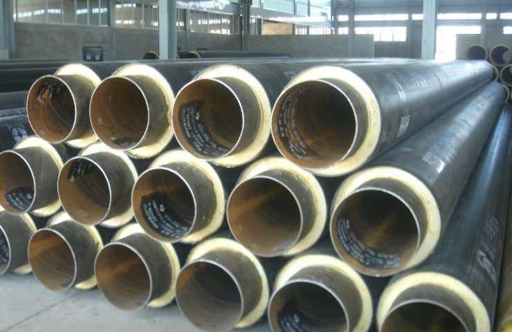 Polyurethane foam coated pipes for pipelines