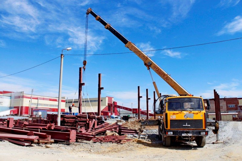 Construction of a new warehouse for storage of mining equipment has begun in Bashmedi