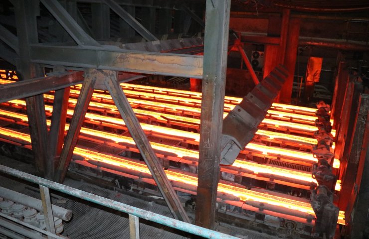 Dneprovsk Metallurgical Plant specialists achieved record serial production of continuous casting machine