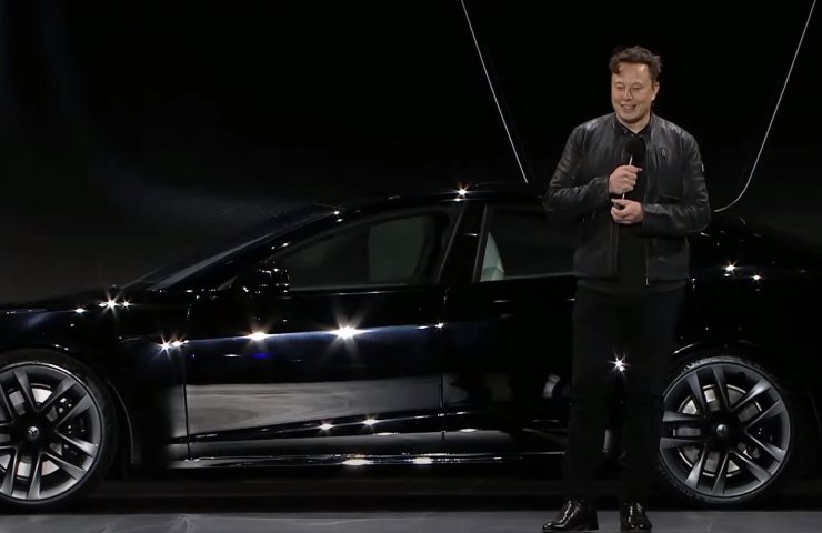 Илон Маск представил самый быстрый электромобиль в мире Tesla Model S Plaid (Видео)