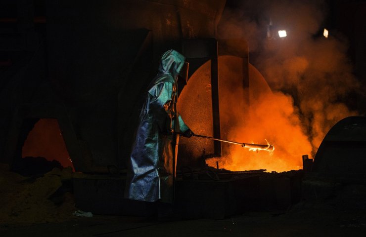 Fighting warming stimulates steel industry emissions growth - Bloomberg
