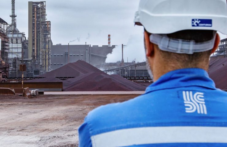Провідну металургійну компанію Близького Сходу Emirates Steel купує Arkan Building Materials Company