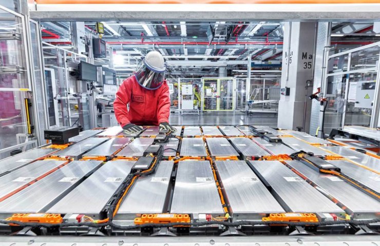 Японська Sumitomo Metal інвестує 424 мільйонів доларів у виробництво акумуляторів