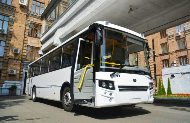 Луцкий автозавод корпорации «Богдан Моторс» отгрузил первый из десяти заказанных ГП «Антонов» автобусов