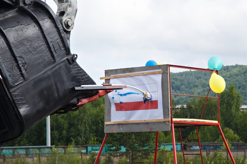 Kuzbassrazrezugol excavators scored a penalty, showed a pirouette and painted a tricolor
