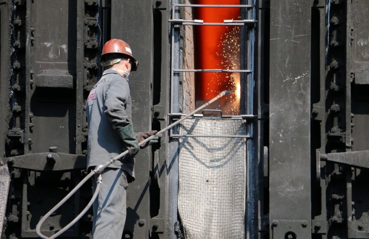 Dneprovsky iron and steel works of Alexander Yaroslavsky in July increased the production of pig iron by 32%