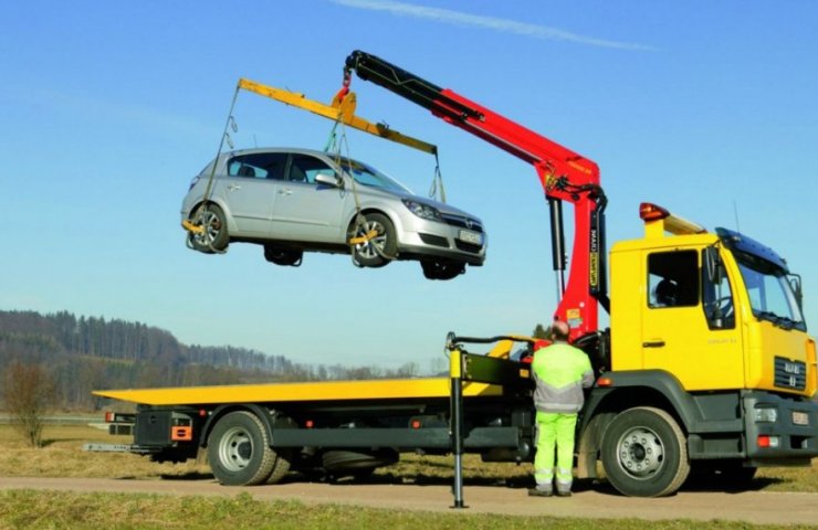How to call a tow truck correctly