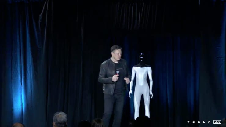 Ілон Маск заявив про готовність Tesla створювати роботів-гуманоїдів вже в наступному році