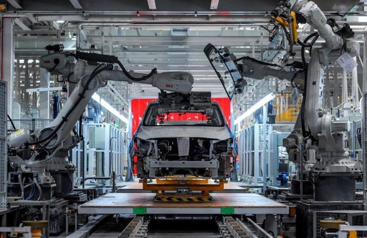 Hyundai і Kia знову скорочують виробництво автомобілів на заводах в США