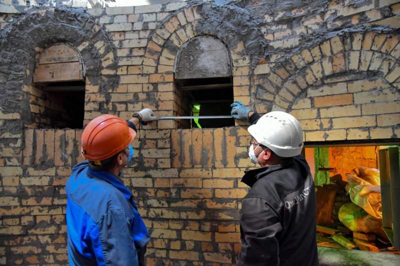 В обжиговом цехе Челябинского цинкового завода начался капитальный ремонт печи кипящего слоя
