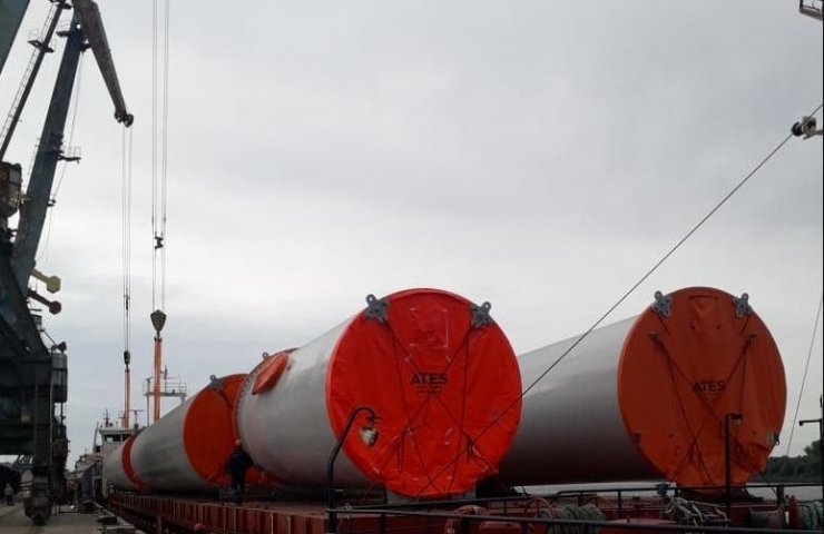 A thousand tons of equipment for the construction of the Dniester wind farm arrived in Ukraine