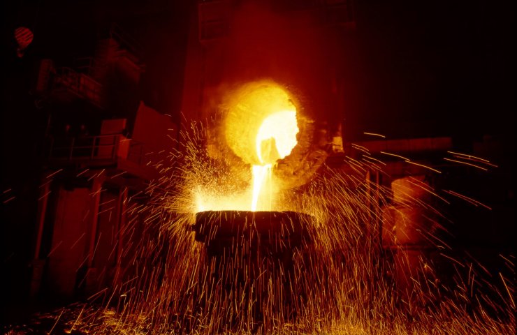 Белорусский металлургический завод останавливает плавильную печь на реконструкцию