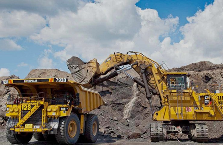 Ferrexpo Shares Fall 4% After Reporting Cutting Iron Ore Pellet Production