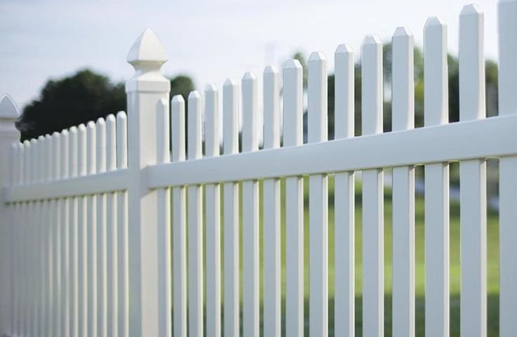 What is euro picket fence