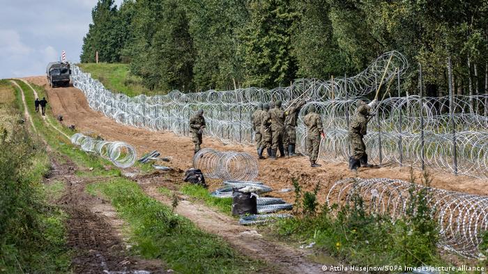 Poland on the border with Belarus to build a wall worth 353 million euros