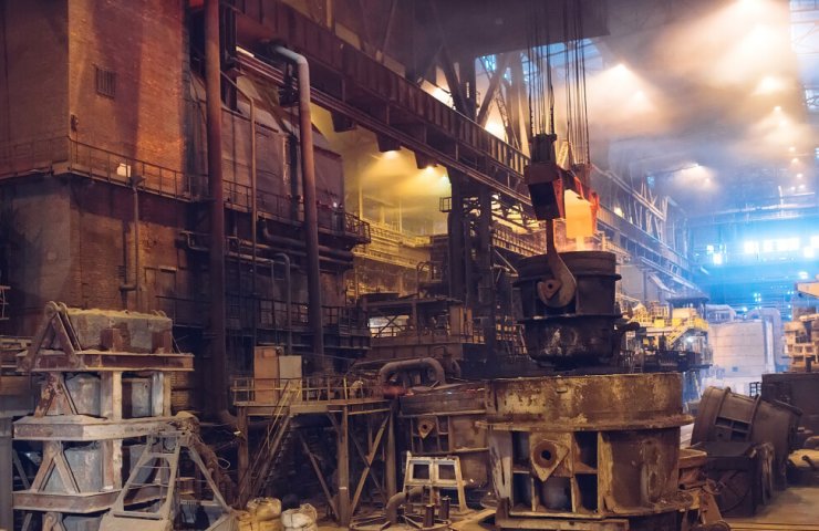 Днепровский металлургический завод снизил выплавку стали наполовину от прошлого года