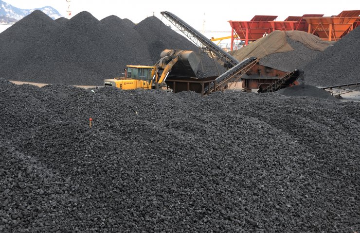 Постачання вугілля в Китаї збільшується, ціни на вугілля знижуються.
