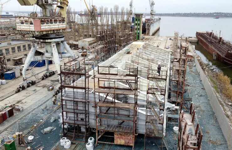 Судостроительный завод «Океан» заканчивает реконструкцию крупнейшего в Европе сухого дока
