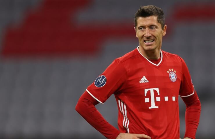 Роберт Левандовский – новый фаворит букмекеров в гонке за «Золотой мяч» 2021