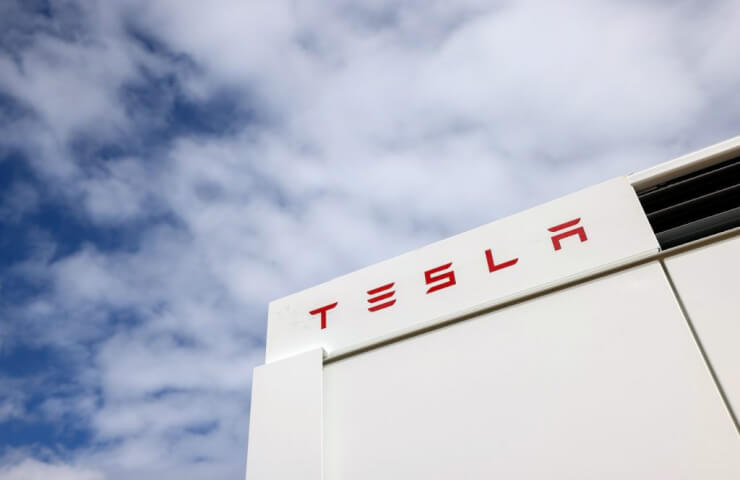 Tesla продала рекордну кількість автомобілів китайського виробництва
