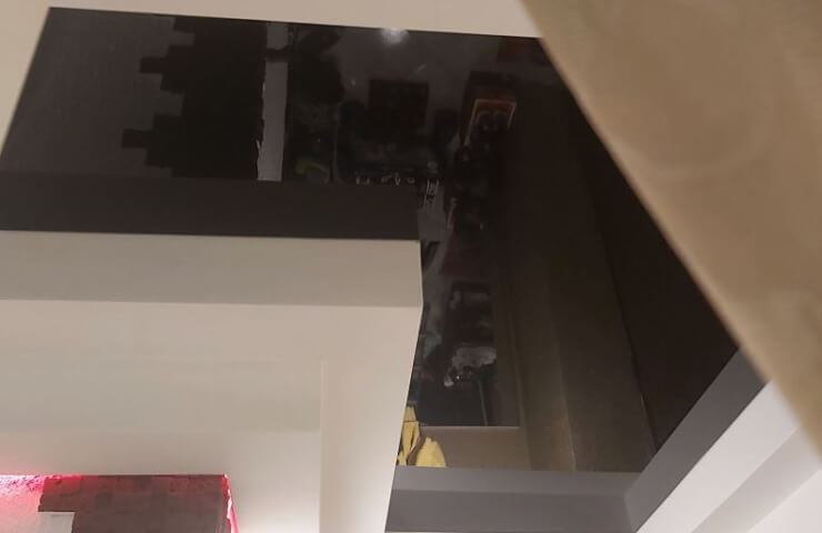 How to save money by installing a stretch ceiling?