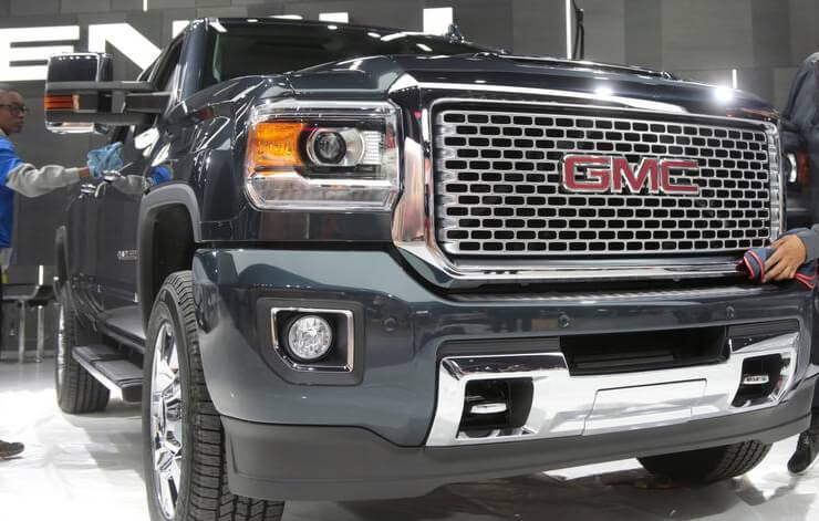 General Motors lost the leadership in the US market to Japanese Toyota due to a shortage of chips