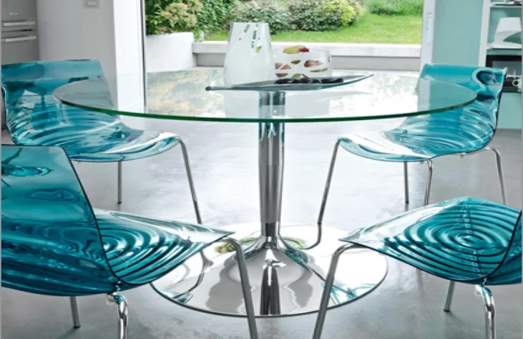 Glass for furniture and interiors to order