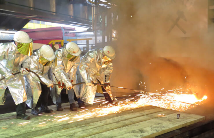 China expects significant drop in steel production in 2022