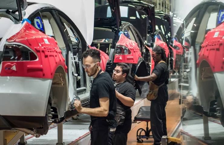 Tesla очікує зростання на 50%, незважаючи на проблеми з ланцюжками поставок