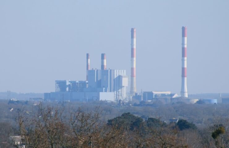 Уряд Франції дозволив спалювати більше вугілля через дефіцит електроенергії