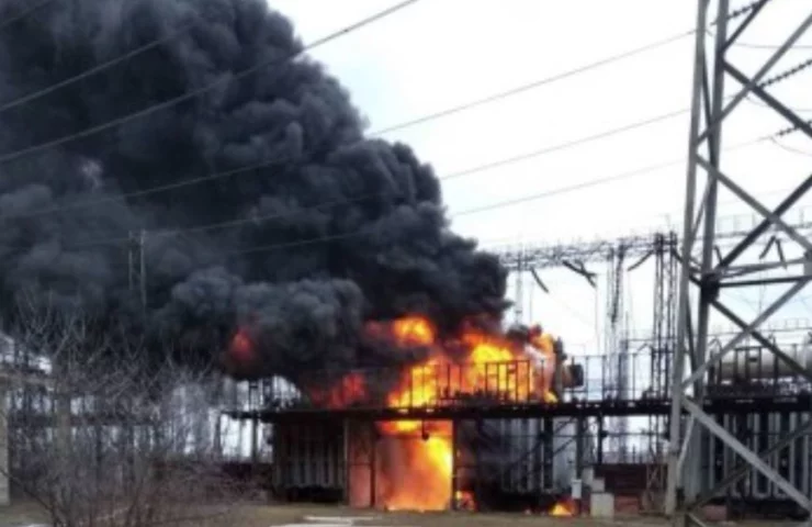 ДТЭК сообщил о пожаре на Луганской ТЭС в результате круглосуточных обстрелов