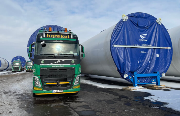 Yuzhny port carried out a special reconstruction for unloading wind turbine towers