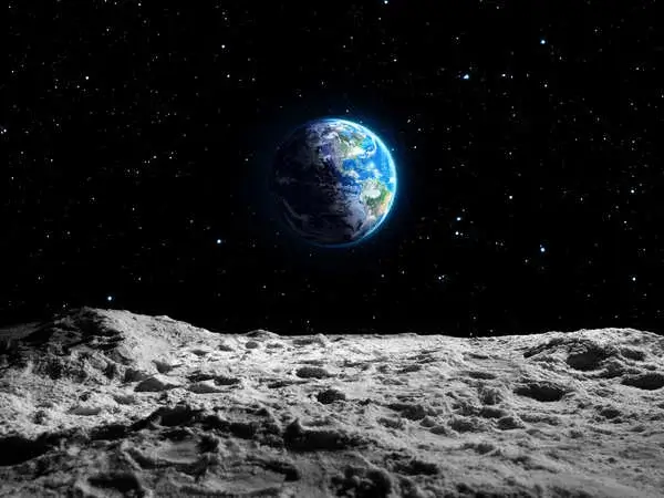 Місяць виявився набагато старшим: китайські вчені оновили геохронологічну модель супутника