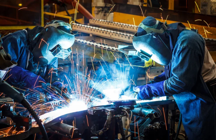 How are welders trained?