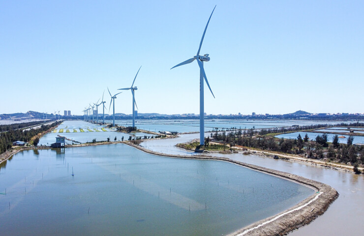В Китае продолжается резкий рост мощностей ветряных и солнечных электростанций